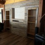 Renovations 1 maison rénovée mur de télé en bois